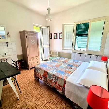 Casa Cambini Bed & Breakfast Marina di Massa Dış mekan fotoğraf