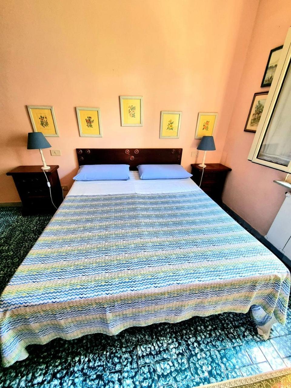 Casa Cambini Bed & Breakfast Marina di Massa Dış mekan fotoğraf